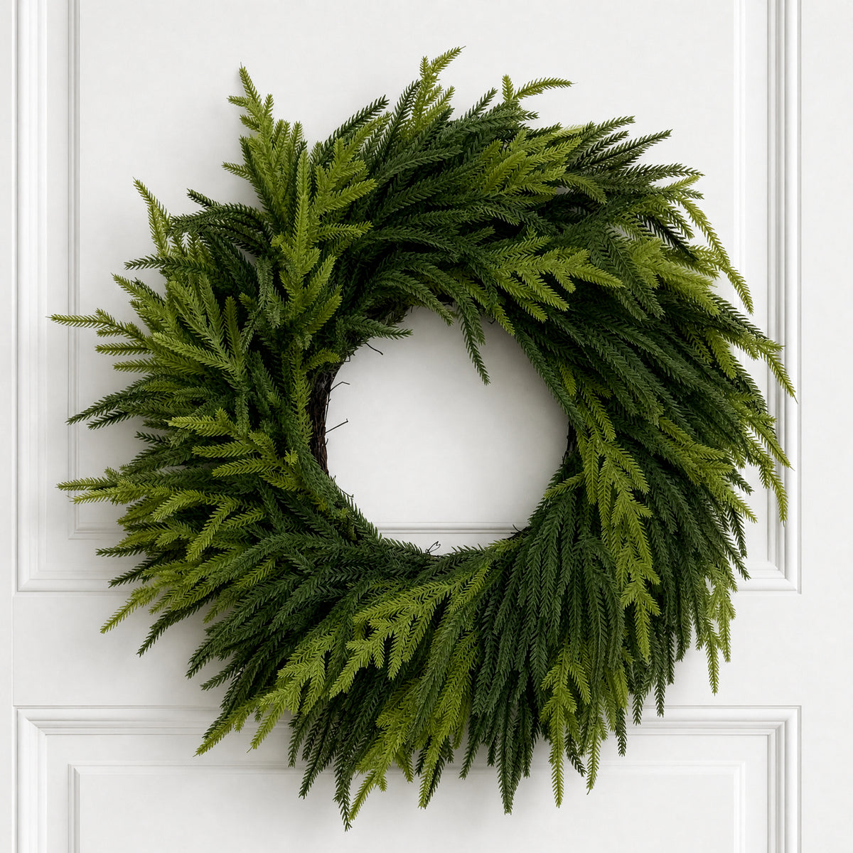 26 Inch Pre-Lit Norfolk Christmas Wreath for Front Door